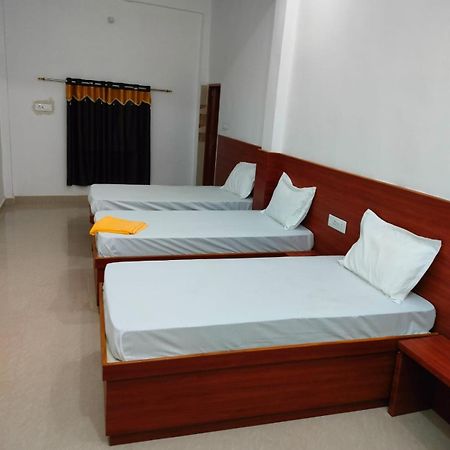 Shree Ram Guest House Near Ram Mandir Ayodhya Екстериор снимка