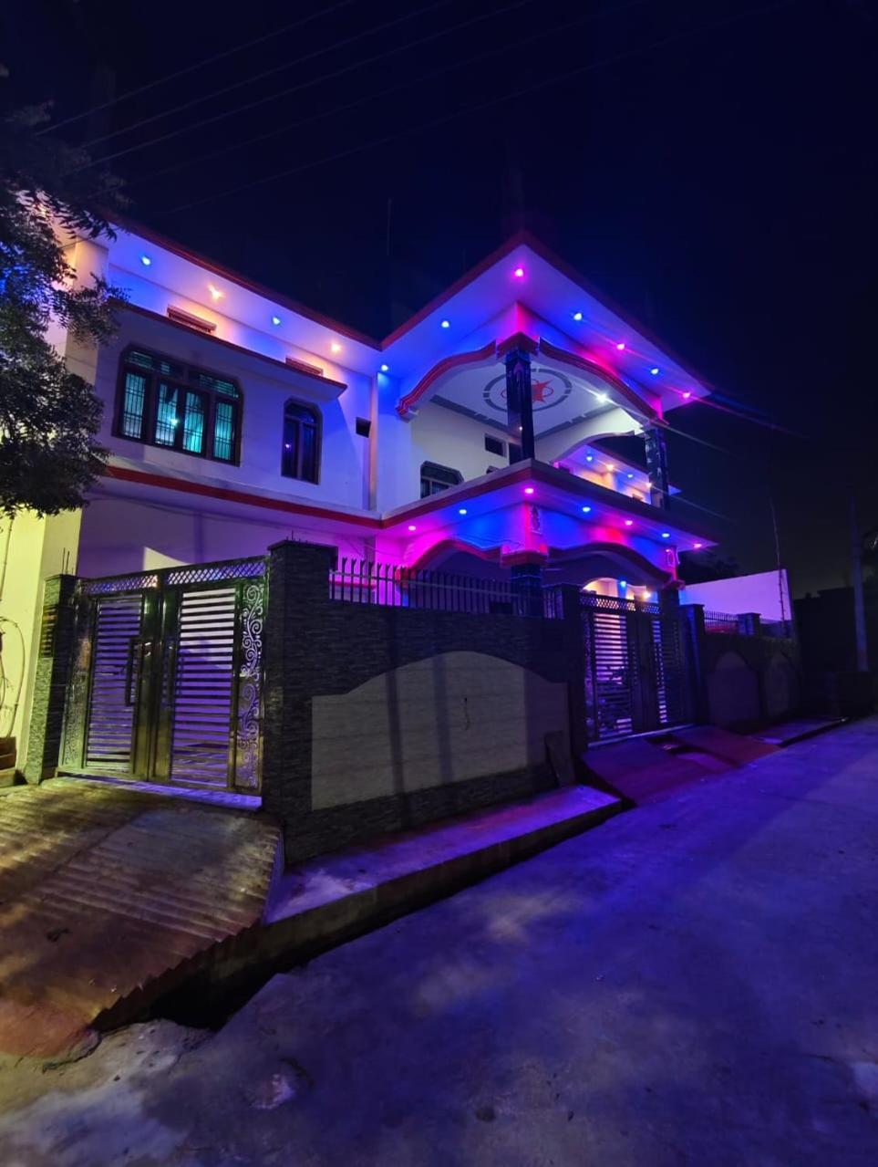 Shree Ram Guest House Near Ram Mandir Ayodhya Екстериор снимка