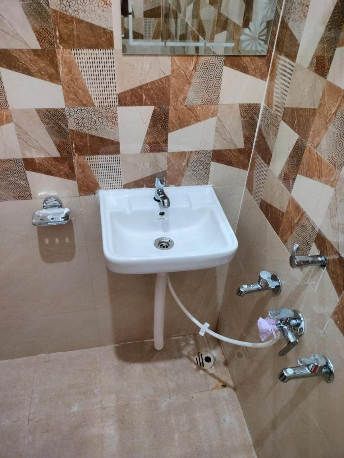 Shree Ram Guest House Near Ram Mandir Ayodhya Екстериор снимка