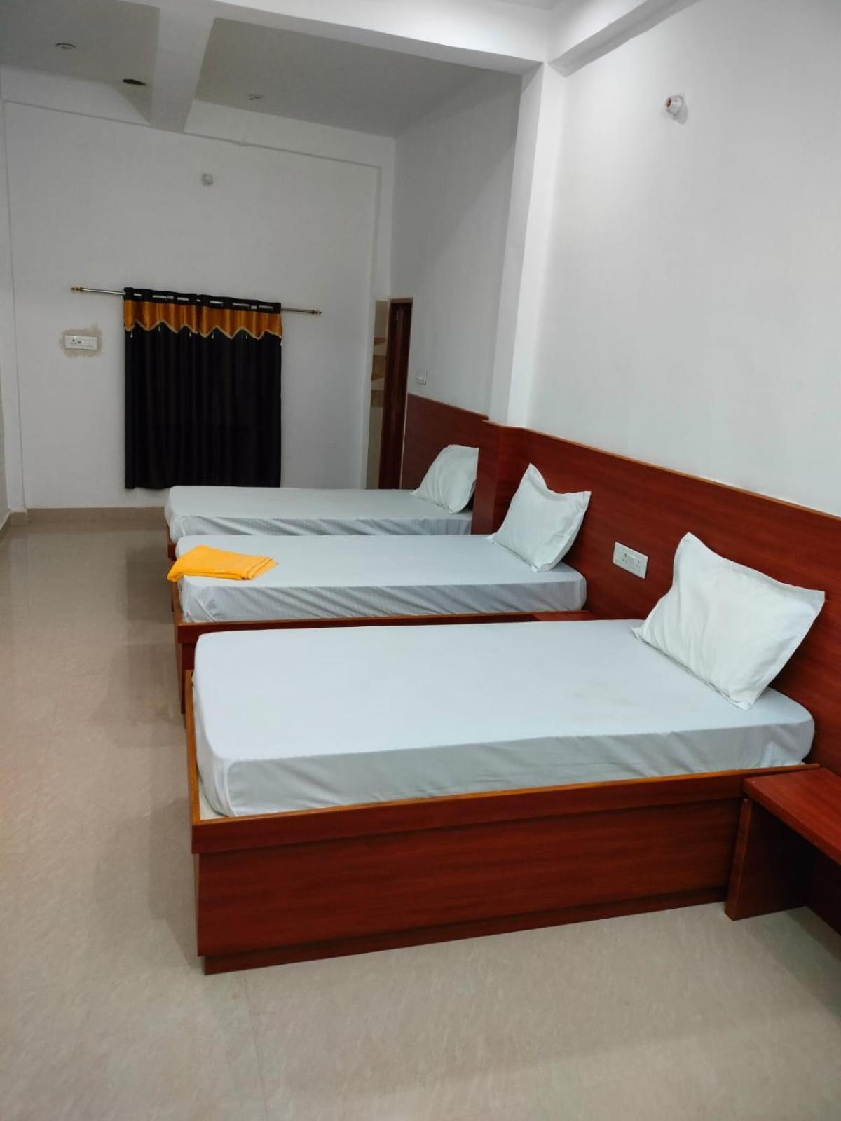Shree Ram Guest House Near Ram Mandir Ayodhya Екстериор снимка