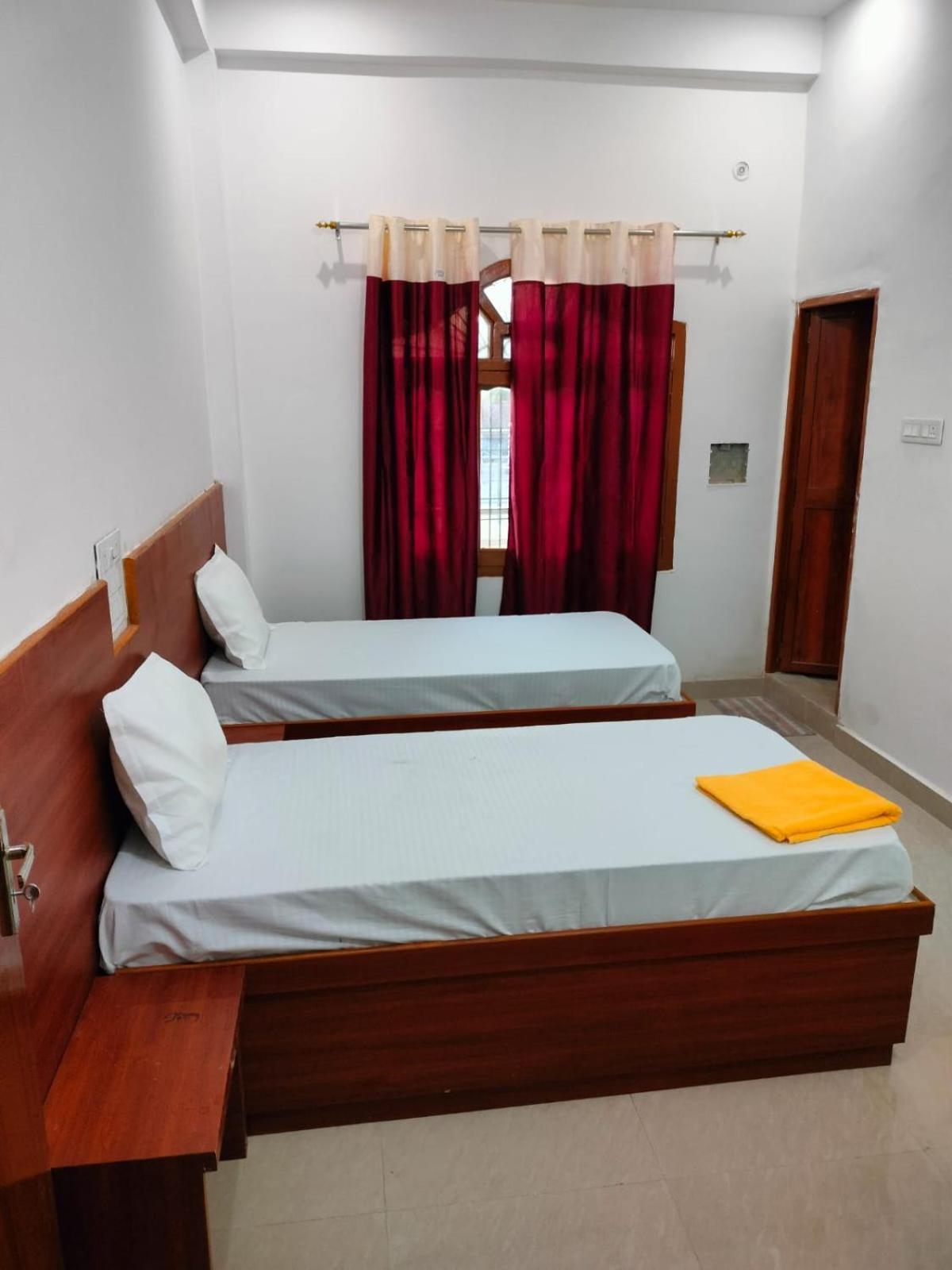 Shree Ram Guest House Near Ram Mandir Ayodhya Екстериор снимка